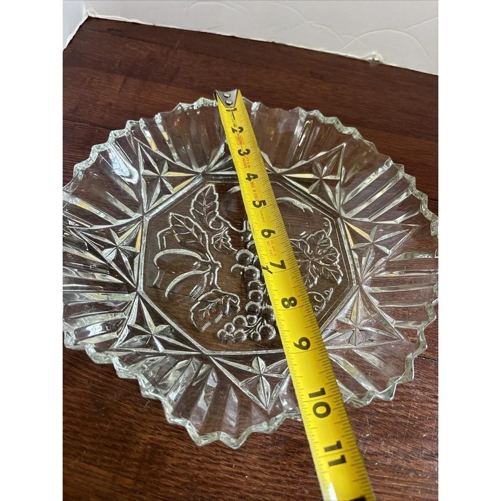 Vintage Federal Glass Pioneer Fruit Pattern Ruffled Clear Serving Bowl EAPG 11